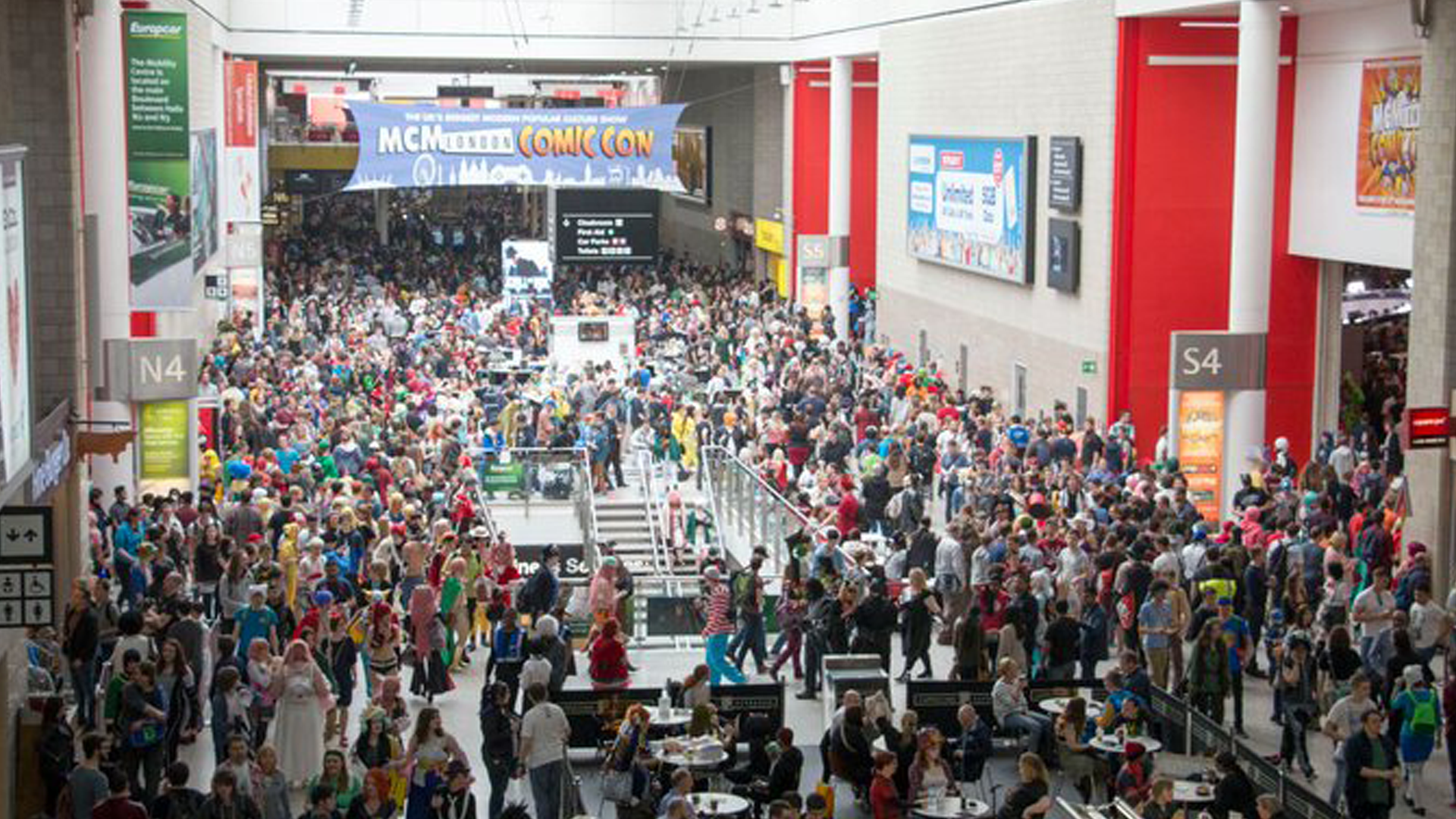 An image of the crowd at MCM London Comic Con.