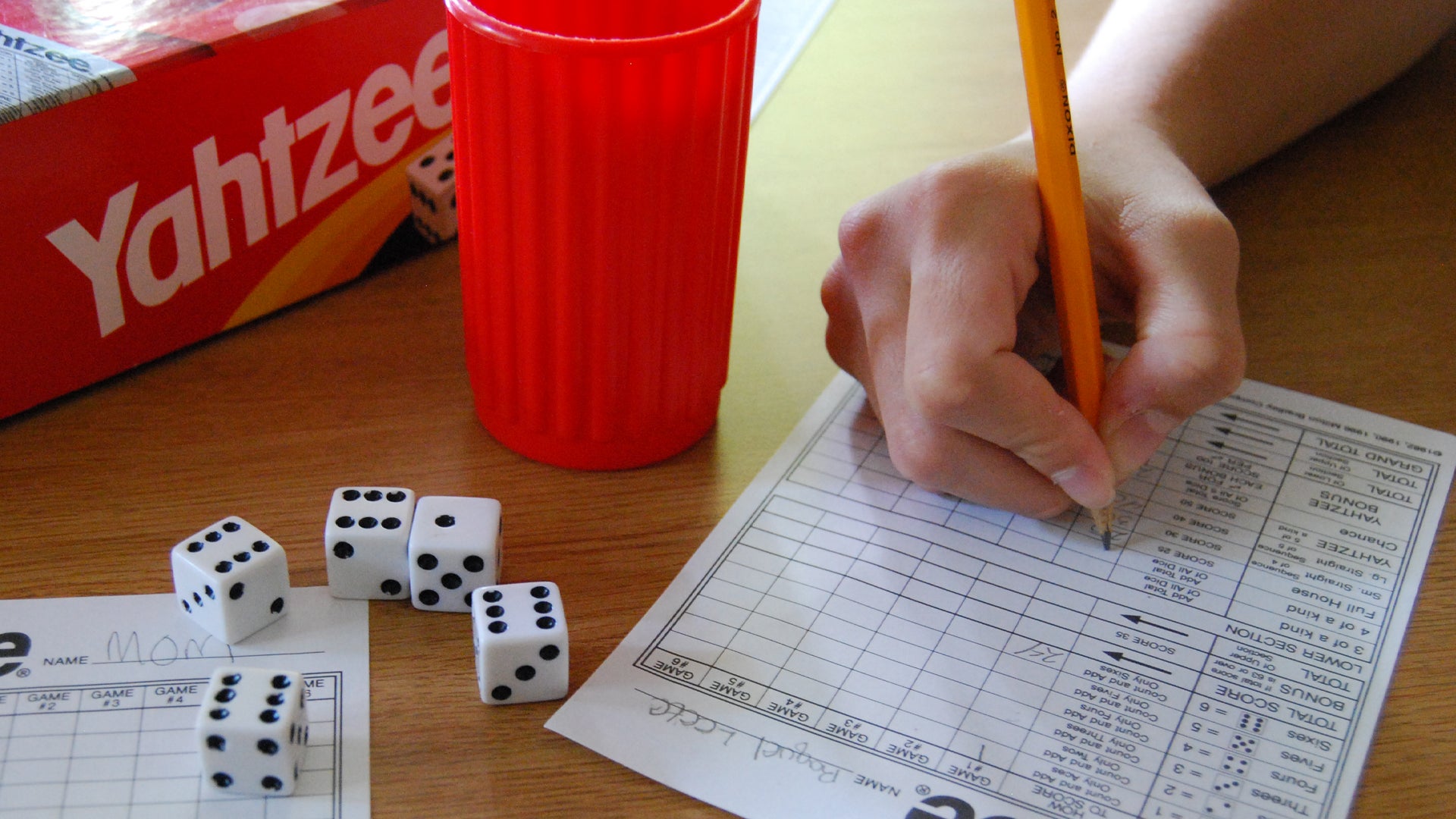 Classic roll-and-write game Yahtzee